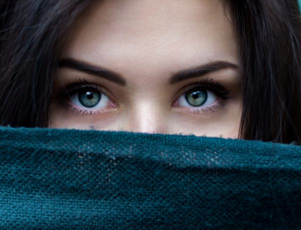 בת עין: החשיבות של הגנה על אזור העיניים